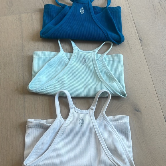 3- pack of free people movement tanks - Picture 8 of 8